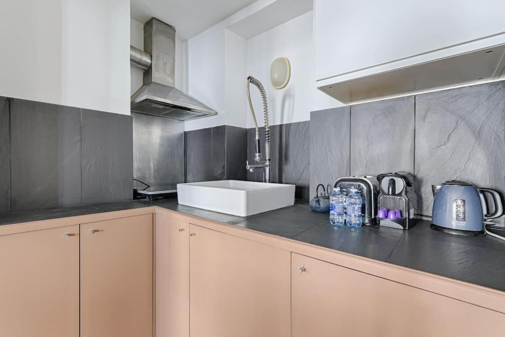 Marais Historical Center Charming Apartment 1Br Paris Exterior photo